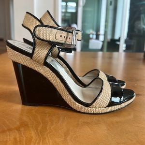 Michael Kors Camilla straw and patent wedge sandal. NWOT